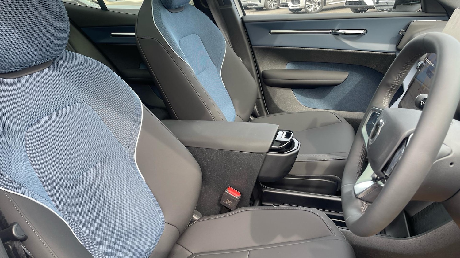 Used Volvo EX30 2025 for sale - 77345371: Photo 10