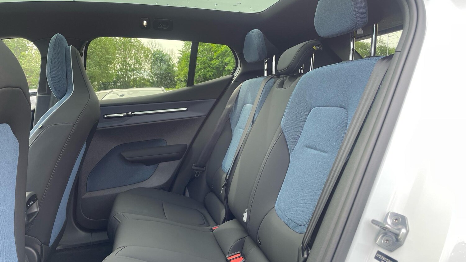 Used Volvo EX30 2025 for sale - 77345371: Photo 11