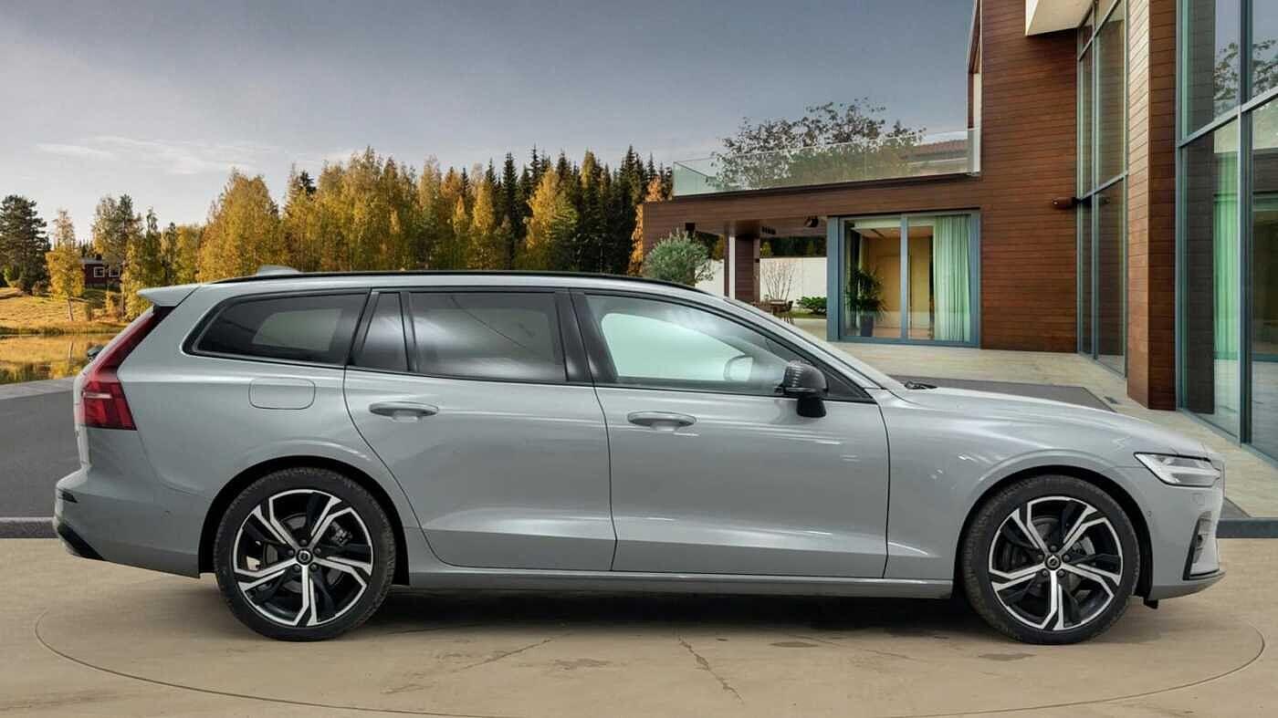 Used Volvo V60 2025 for sale - 77411136: Photo 2