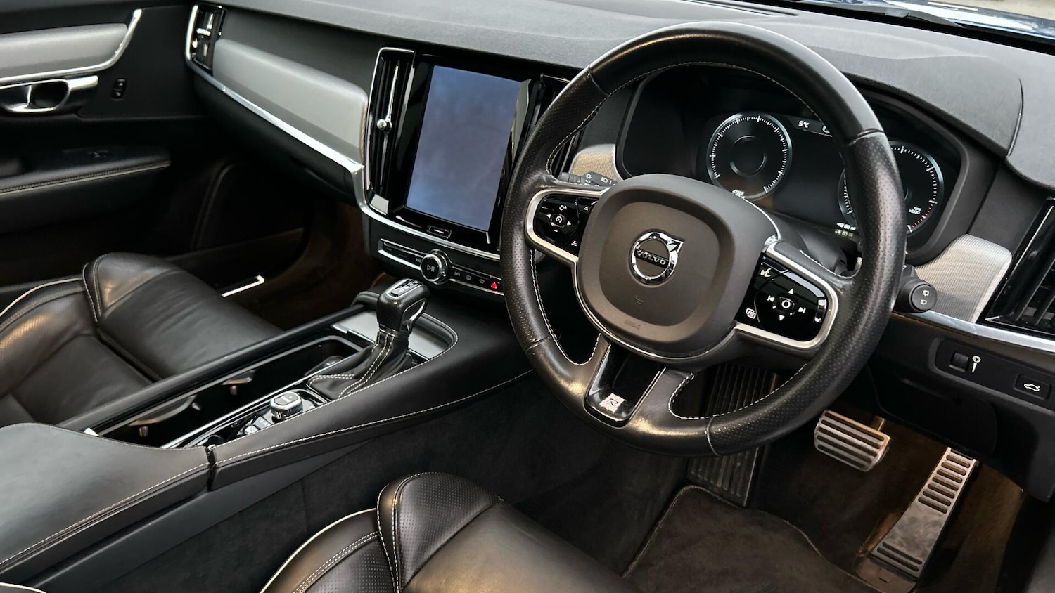 Used Volvo V90 2017 for sale - 77091157: Photo 4