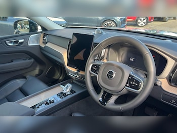 Used Volvo XC60 2025 for sale - 77598101: Photo