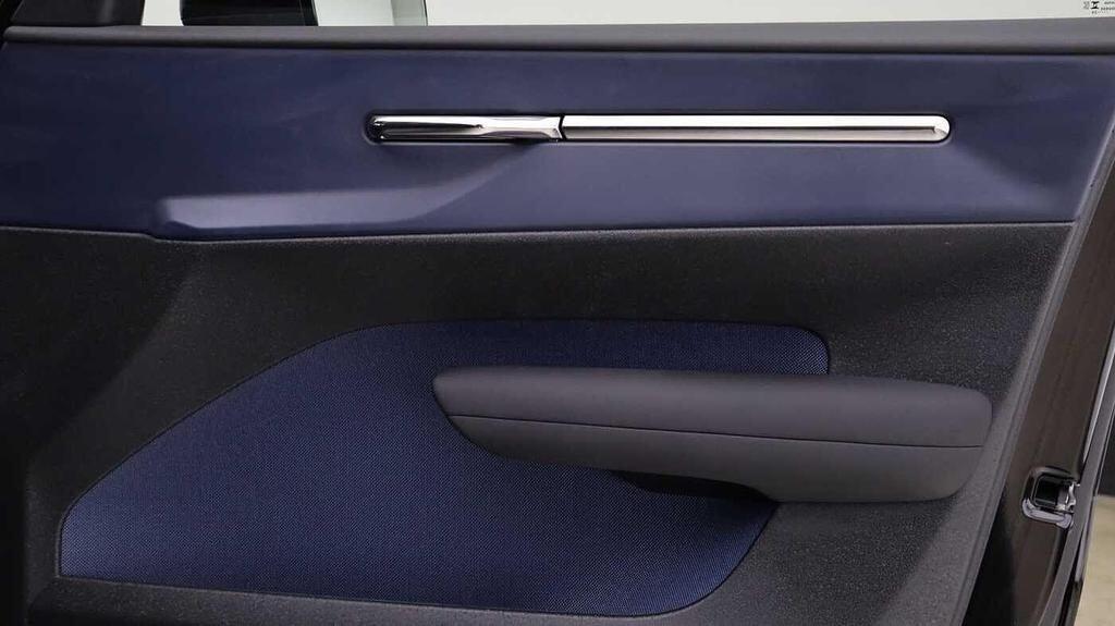 Used Volvo EX30 2025 for sale - 76584815: Photo 12