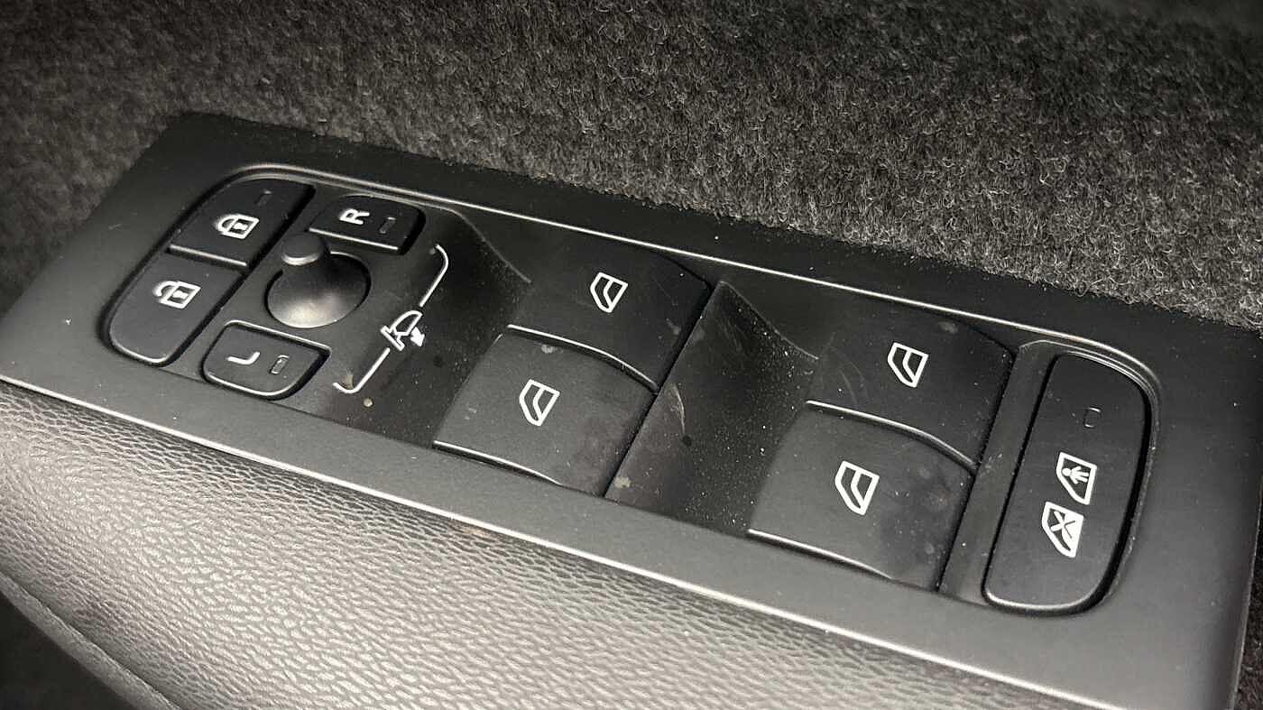 Used Volvo XC40 2025 for sale - 76513419: Photo 25