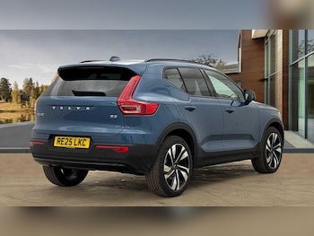 Used Volvo XC40 2025 for sale - 76513419: Photo