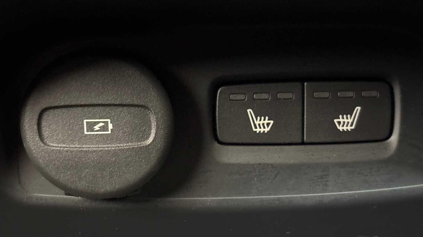 Used Volvo XC40 2025 for sale - 76912716: Photo 17