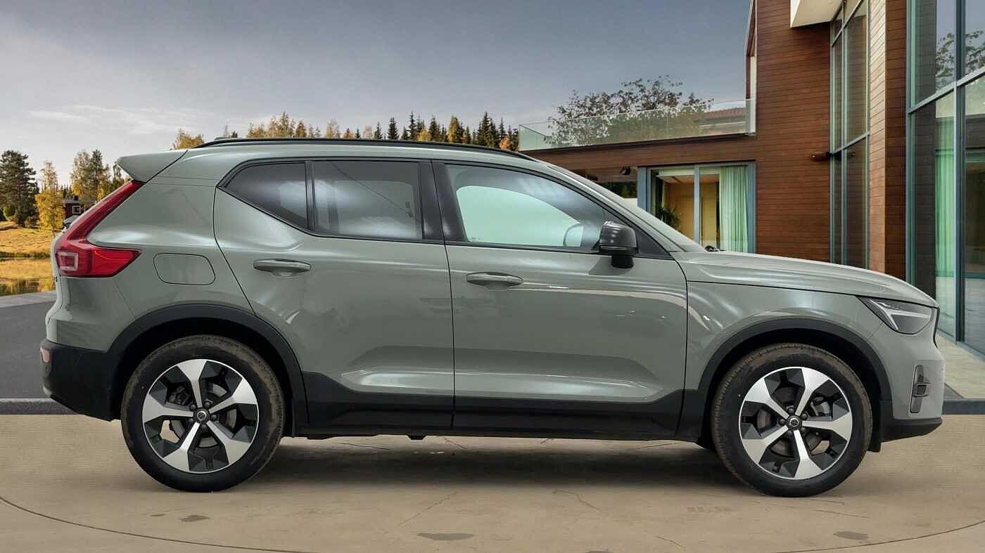 Used Volvo XC40 2025 for sale - 76912716: Photo 2