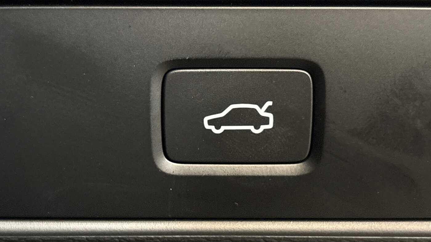 Used Volvo XC40 2025 for sale - 76912716: Photo 30