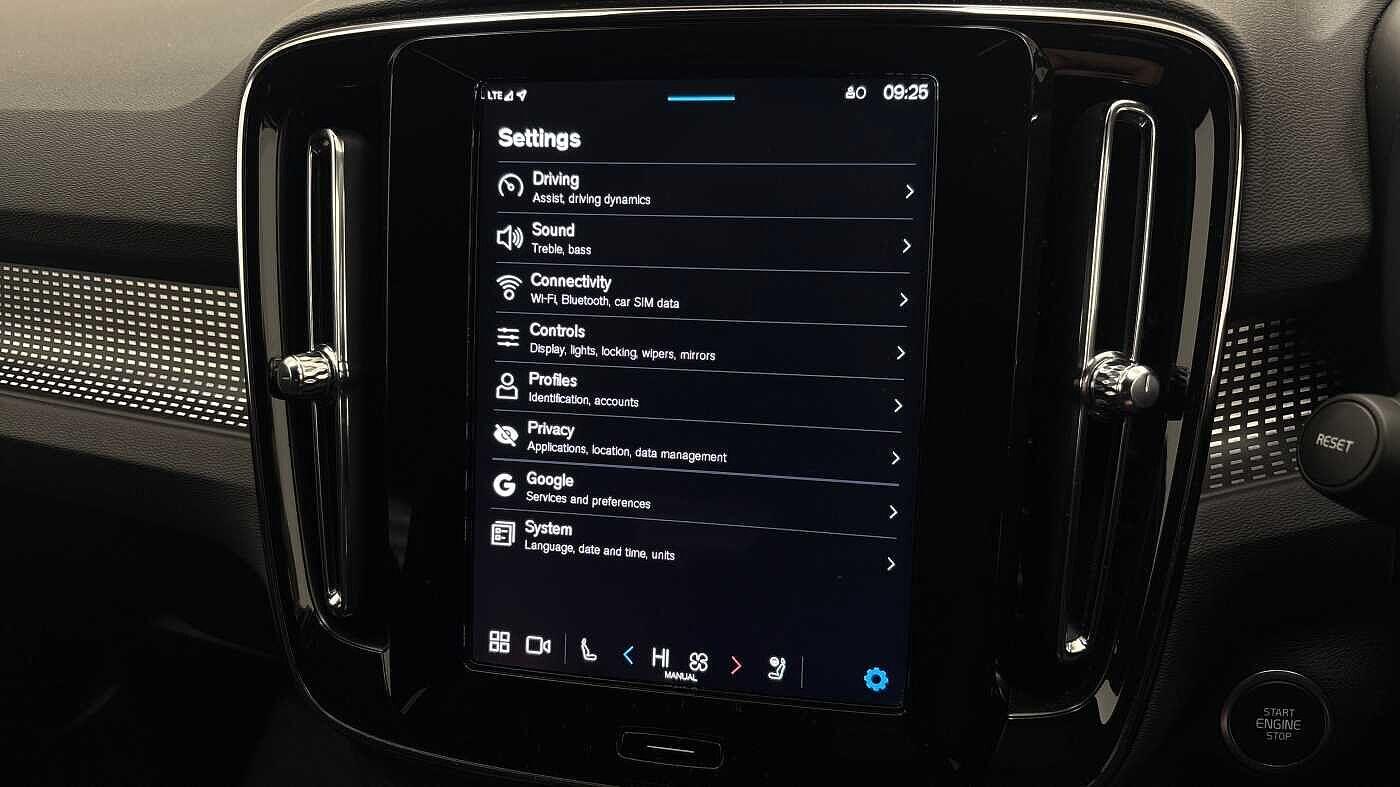 Used Volvo XC40 2025 for sale - 76912716: Photo 35