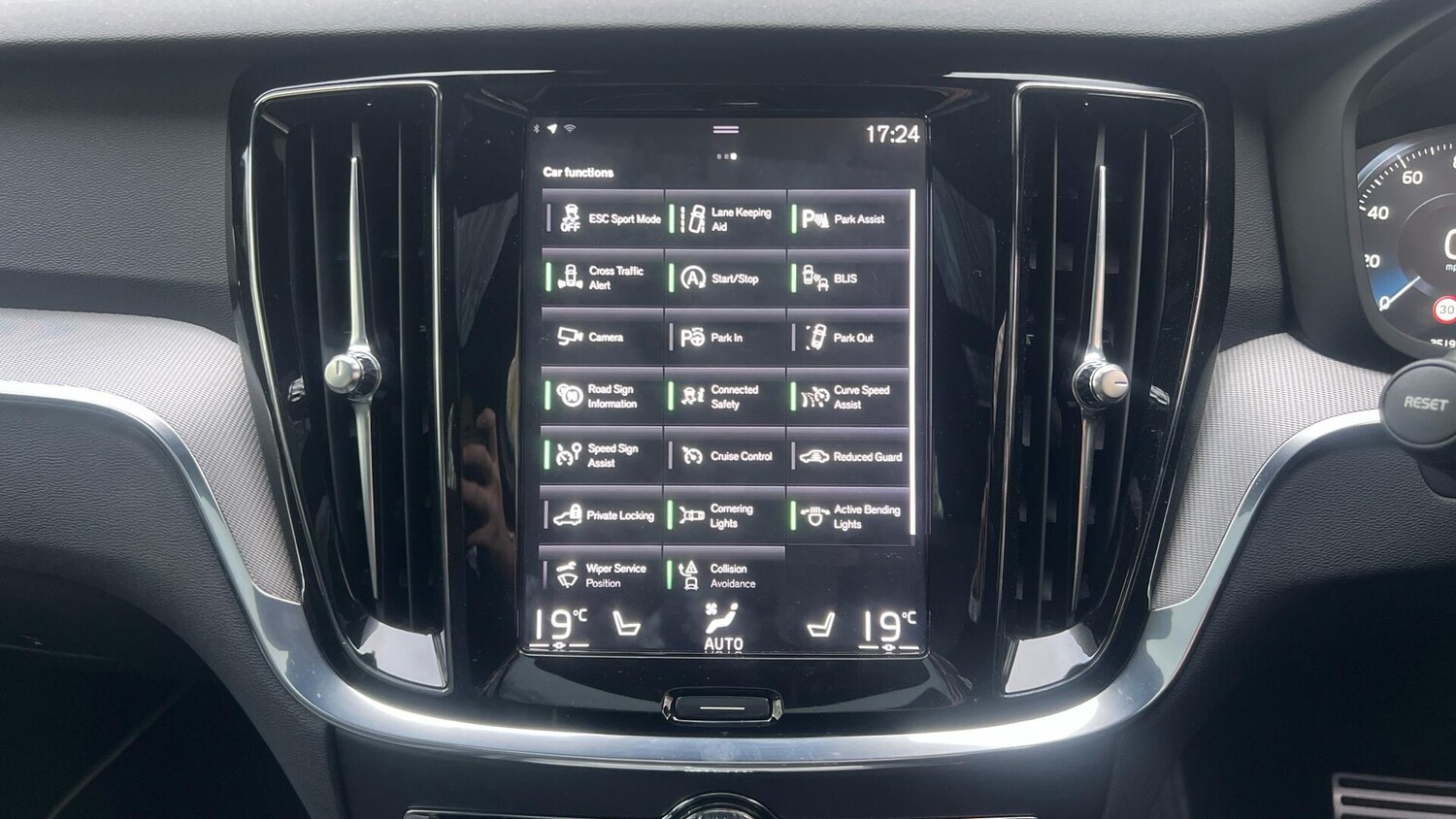 Used Volvo S60 for sale - 78007267: Photo 17