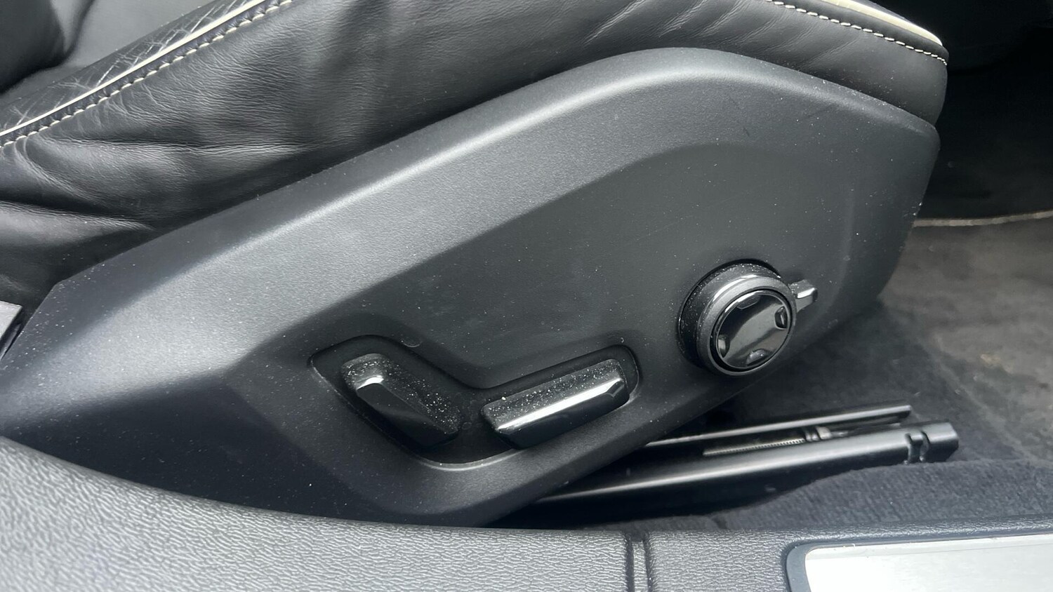 Used Volvo S60 for sale - 78007267: Photo 29