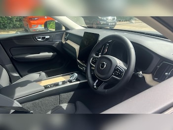 Used Volvo XC60 2026 for sale - 78833957: Photo
