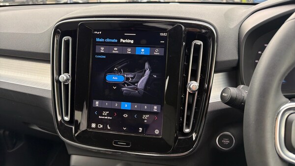 Used Volvo XC40 2022 for sale - 76179885: Photo 30