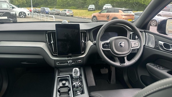 Used Volvo XC60 2025 for sale - 76251150: Photo 4
