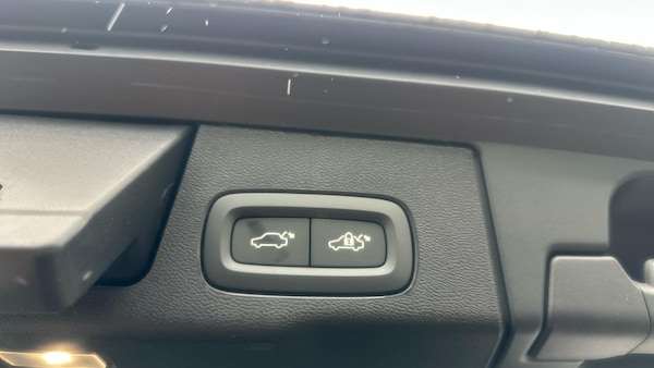 Used Volvo XC60 2025 for sale - 75297893: Photo 17