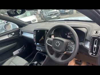 Used Volvo XC40 2025 for sale - 75051944: Photo
