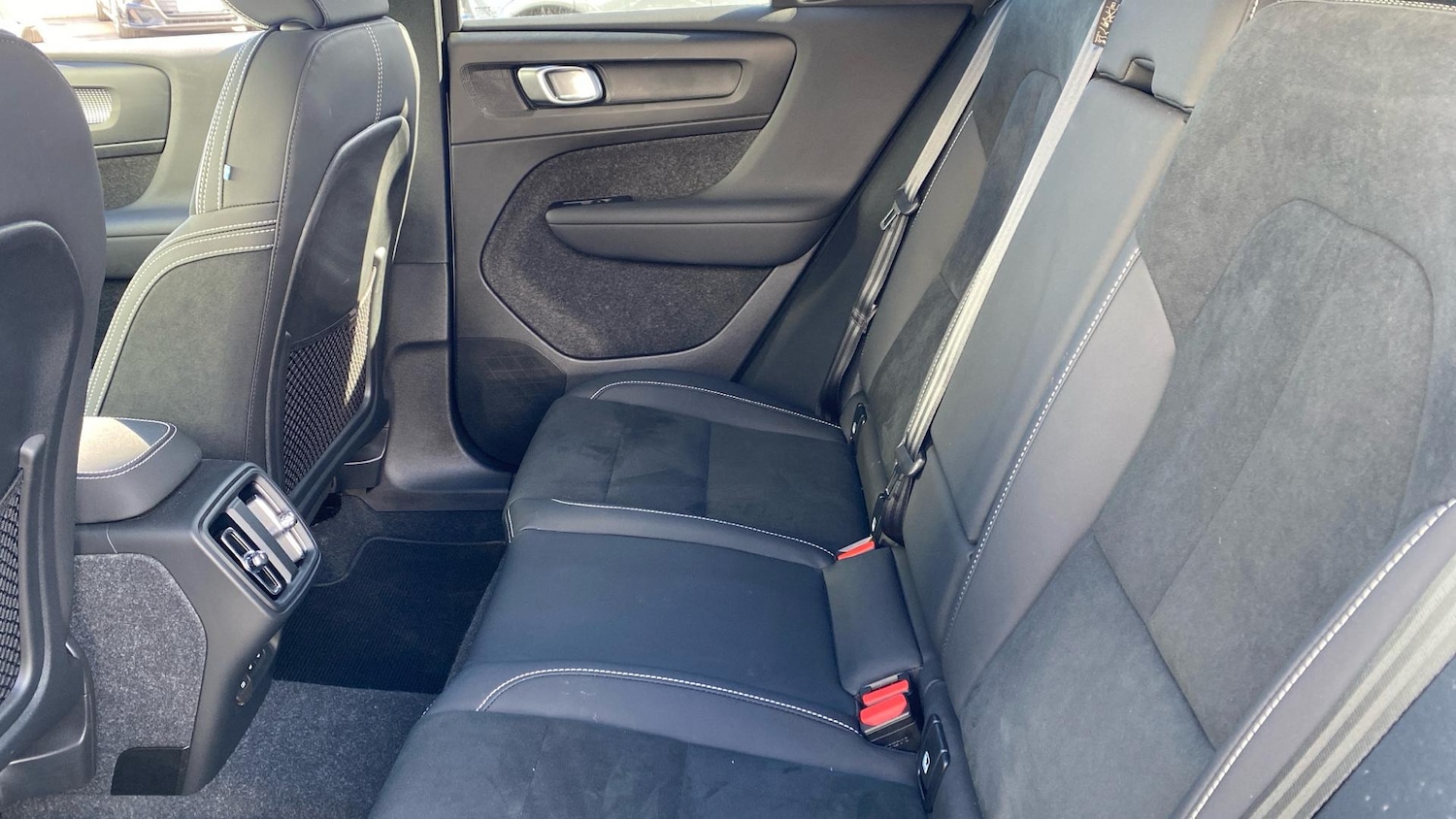 Used Volvo XC40 for sale - 77191435: Photo 11