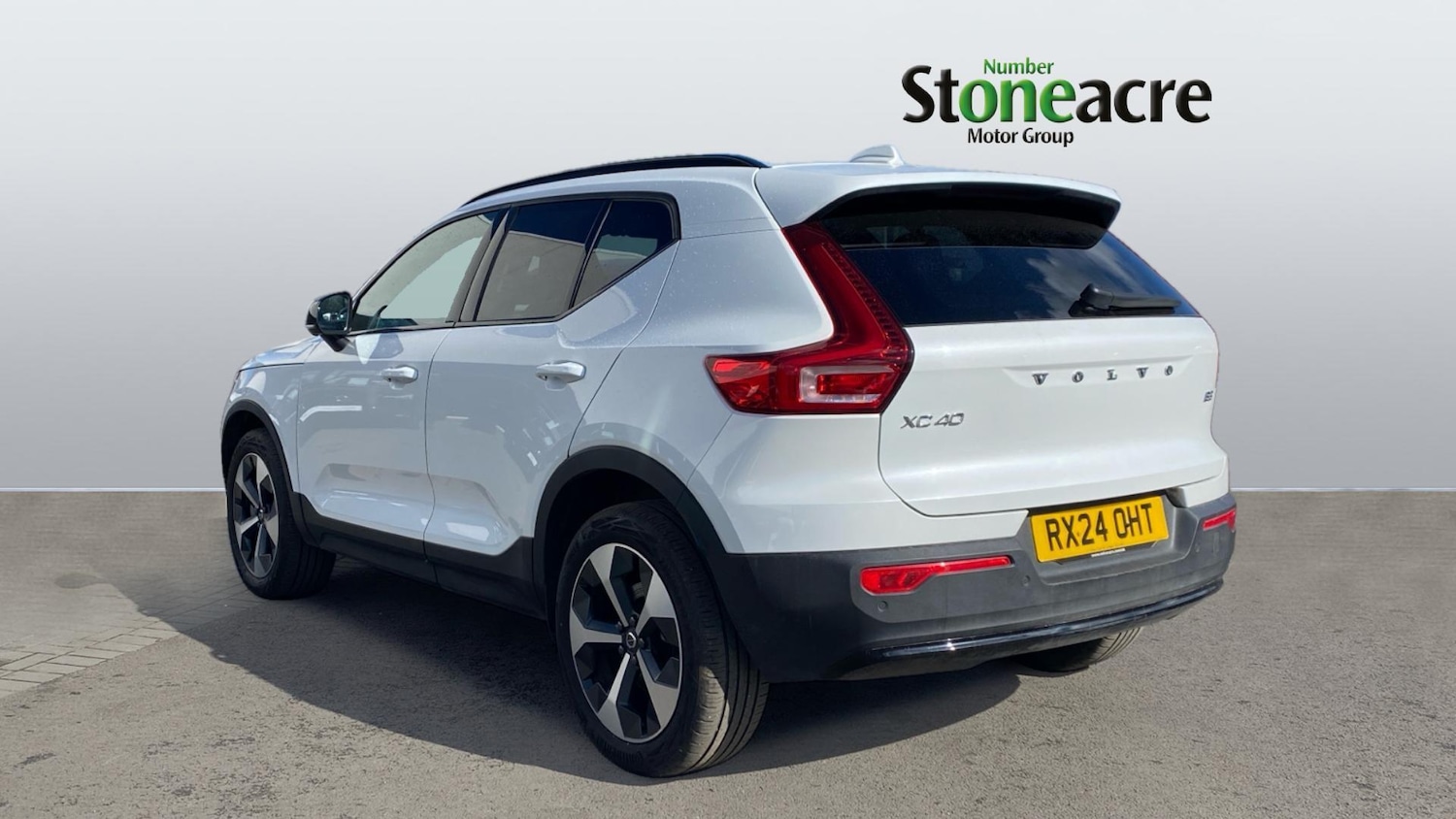 Used Volvo XC40 for sale - 77191435: Photo 2