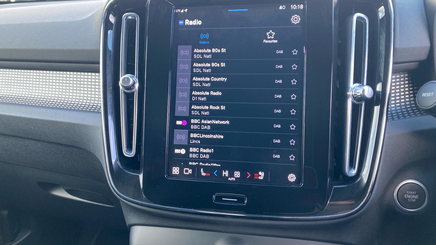 Used Volvo XC40 for sale - 77191435: Photo 31