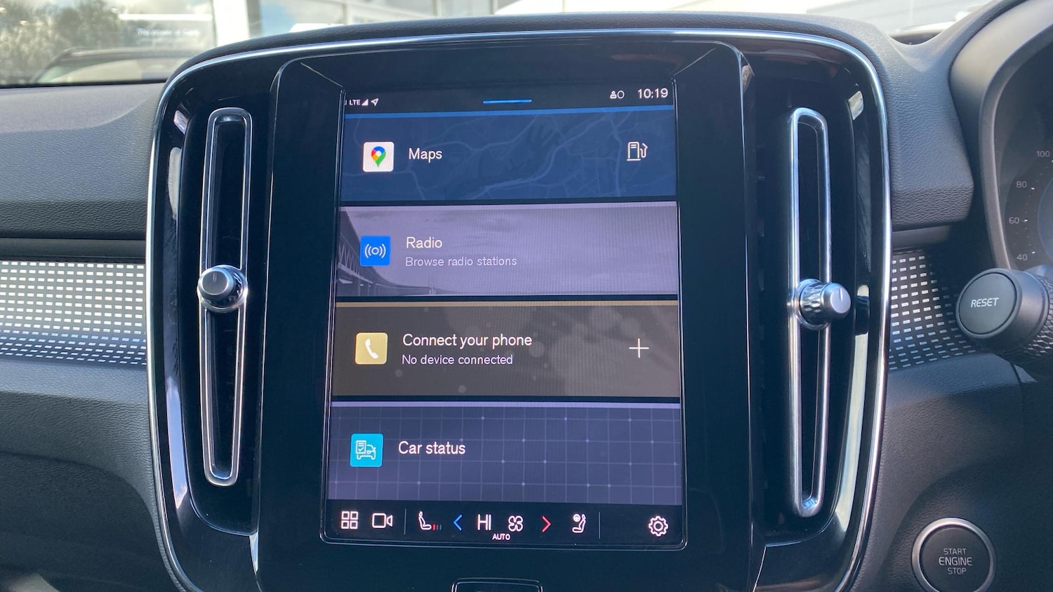 Used Volvo XC40 for sale - 77191435: Photo 38