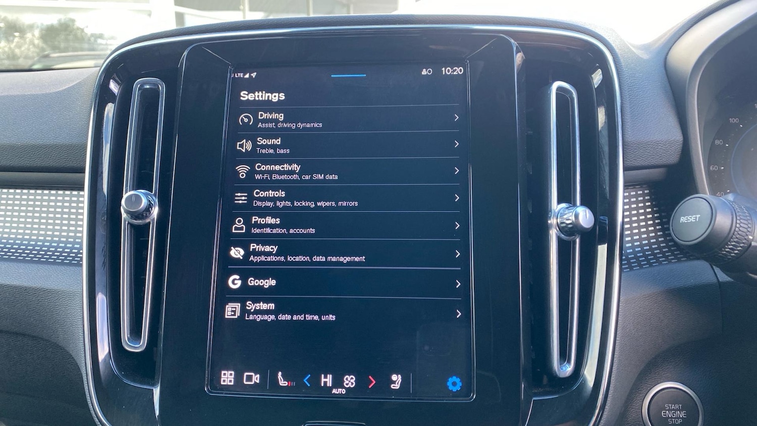 Used Volvo XC40 for sale - 77191435: Photo 39