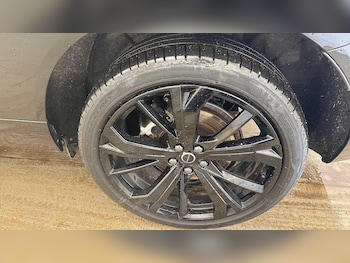 Used Volvo XC60 2025 for sale - 78969247: Photo