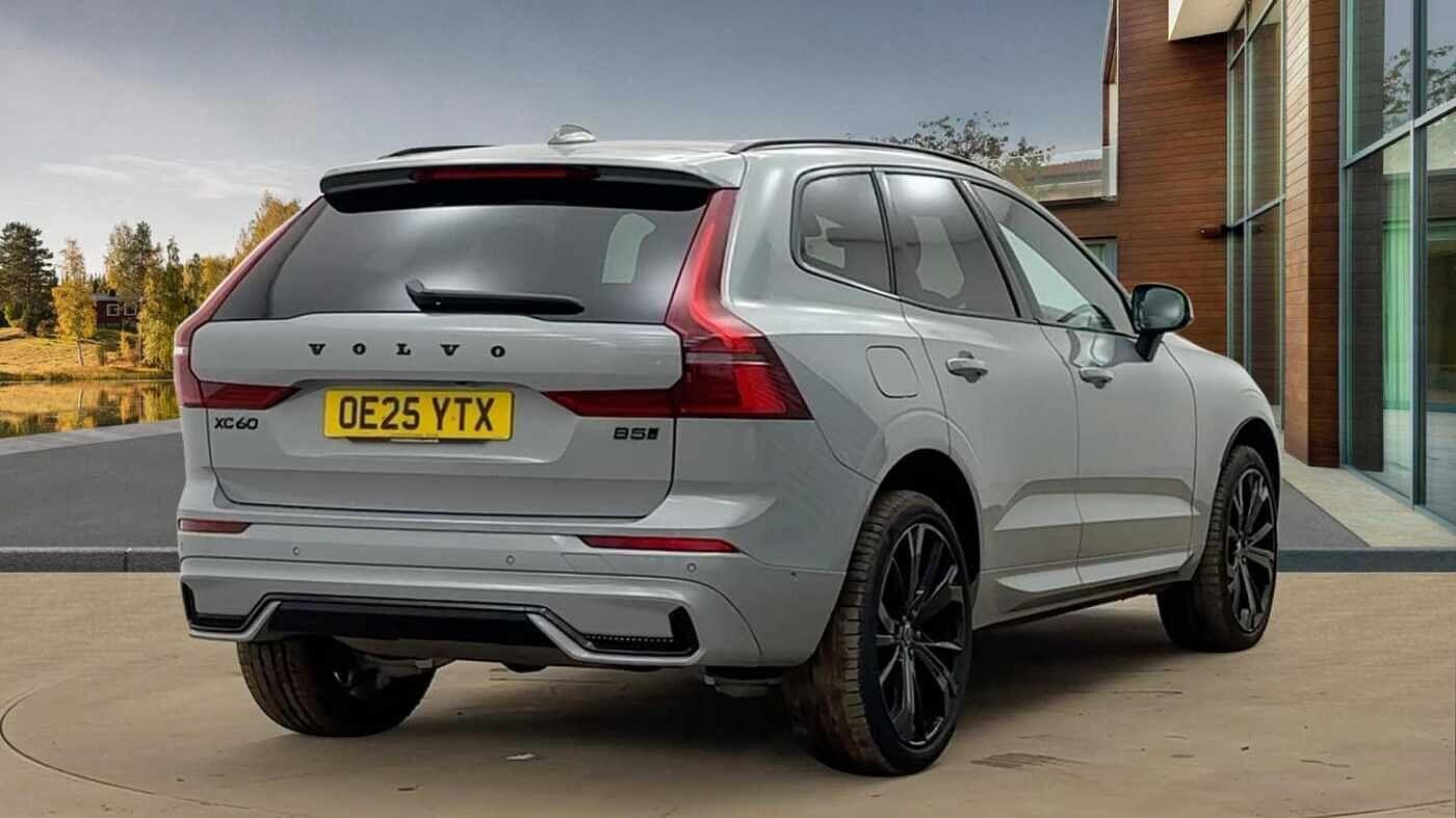 Used Volvo XC60 2025 for sale - 77254529: Photo 3