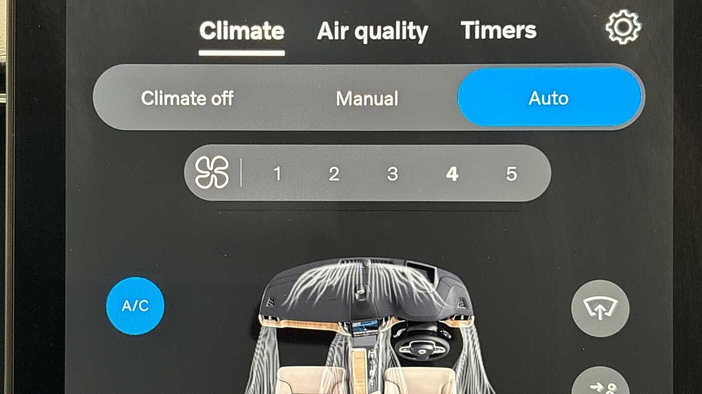 Used Volvo XC60 2025 for sale - 77254529: Photo 40