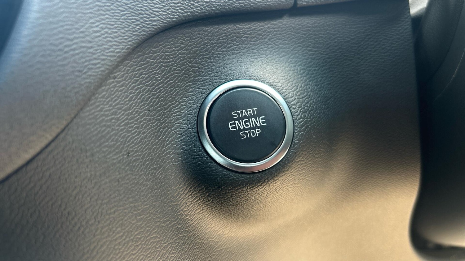 Used Volvo XC40 2025 for sale - 76645485: Photo 20