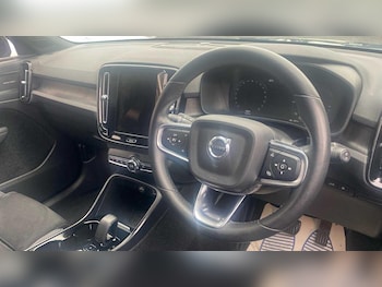Used Volvo XC40 2023 for sale - 78527947: Photo