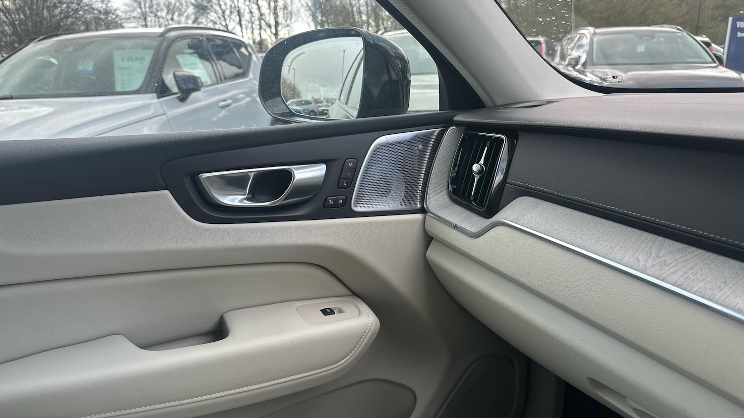 Used Volvo XC60 2024 for sale - 76440822: Photo 23