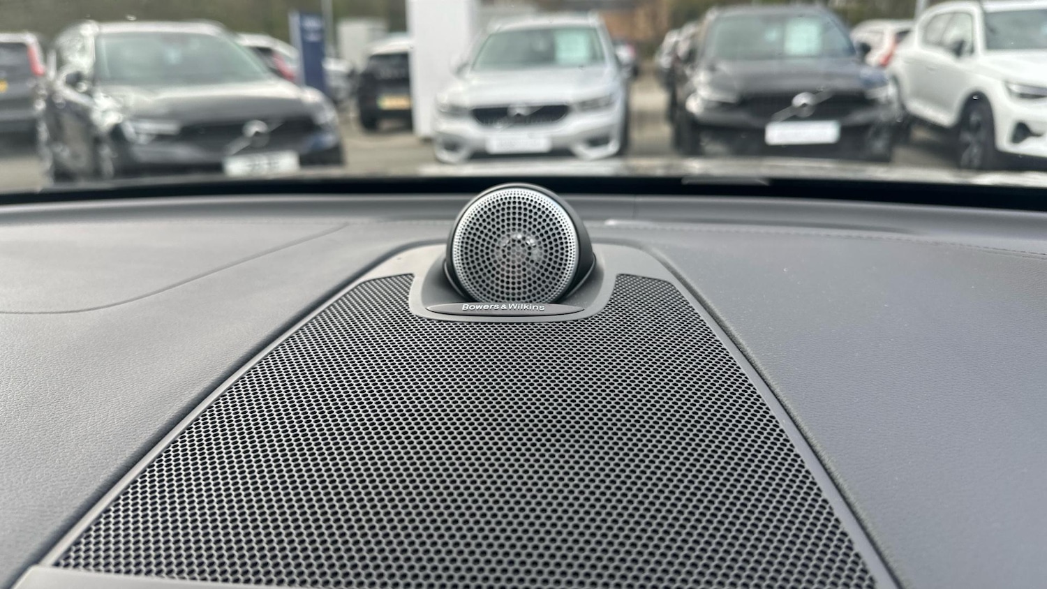 Used Volvo XC60 2024 for sale - 76440822: Photo 24