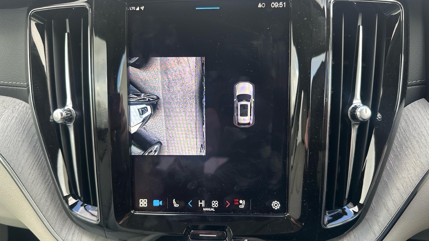 Used Volvo XC60 2024 for sale - 76440822: Photo 33