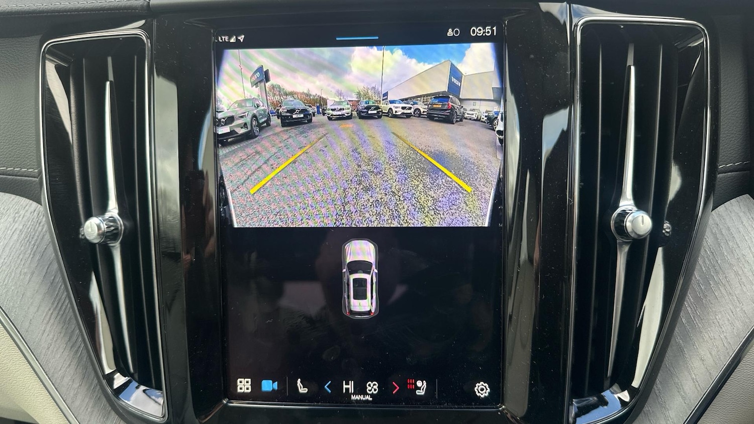 Used Volvo XC60 2024 for sale - 76440822: Photo 34