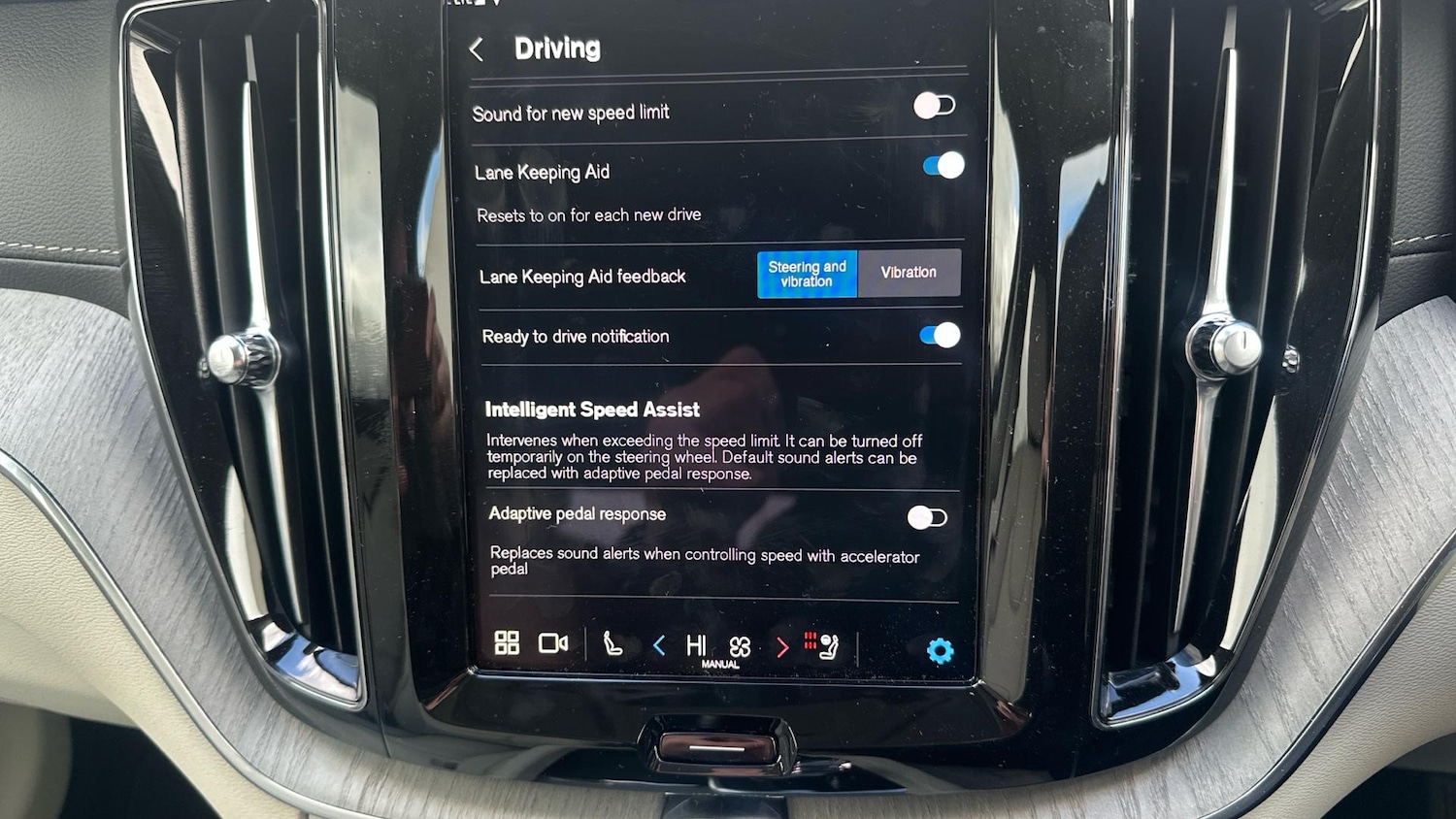 Used Volvo XC60 2024 for sale - 76440822: Photo 37