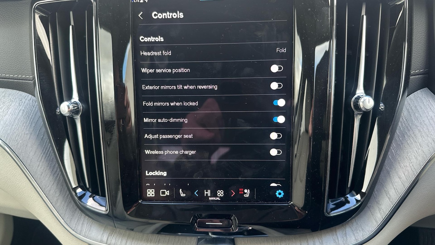 Used Volvo XC60 2024 for sale - 76440822: Photo 41