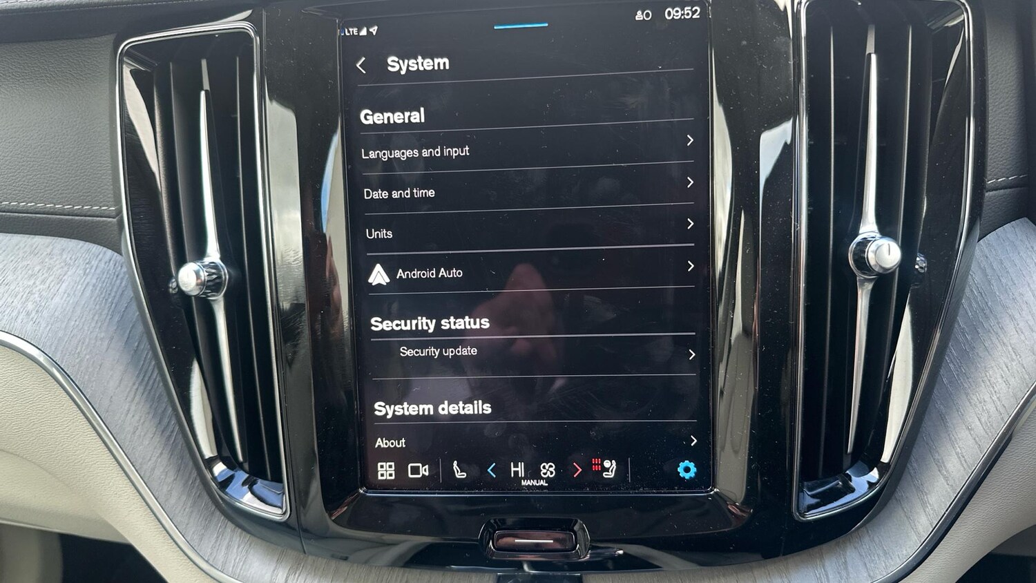 Used Volvo XC60 2024 for sale - 76440822: Photo 44