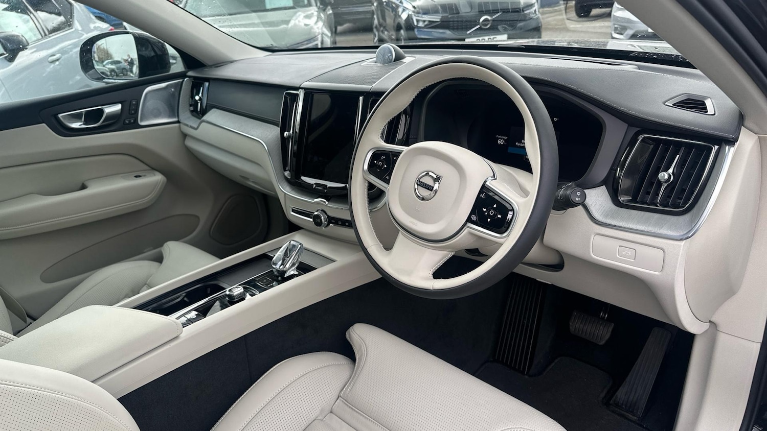 Used Volvo XC60 2024 for sale - 76440822: Photo 6