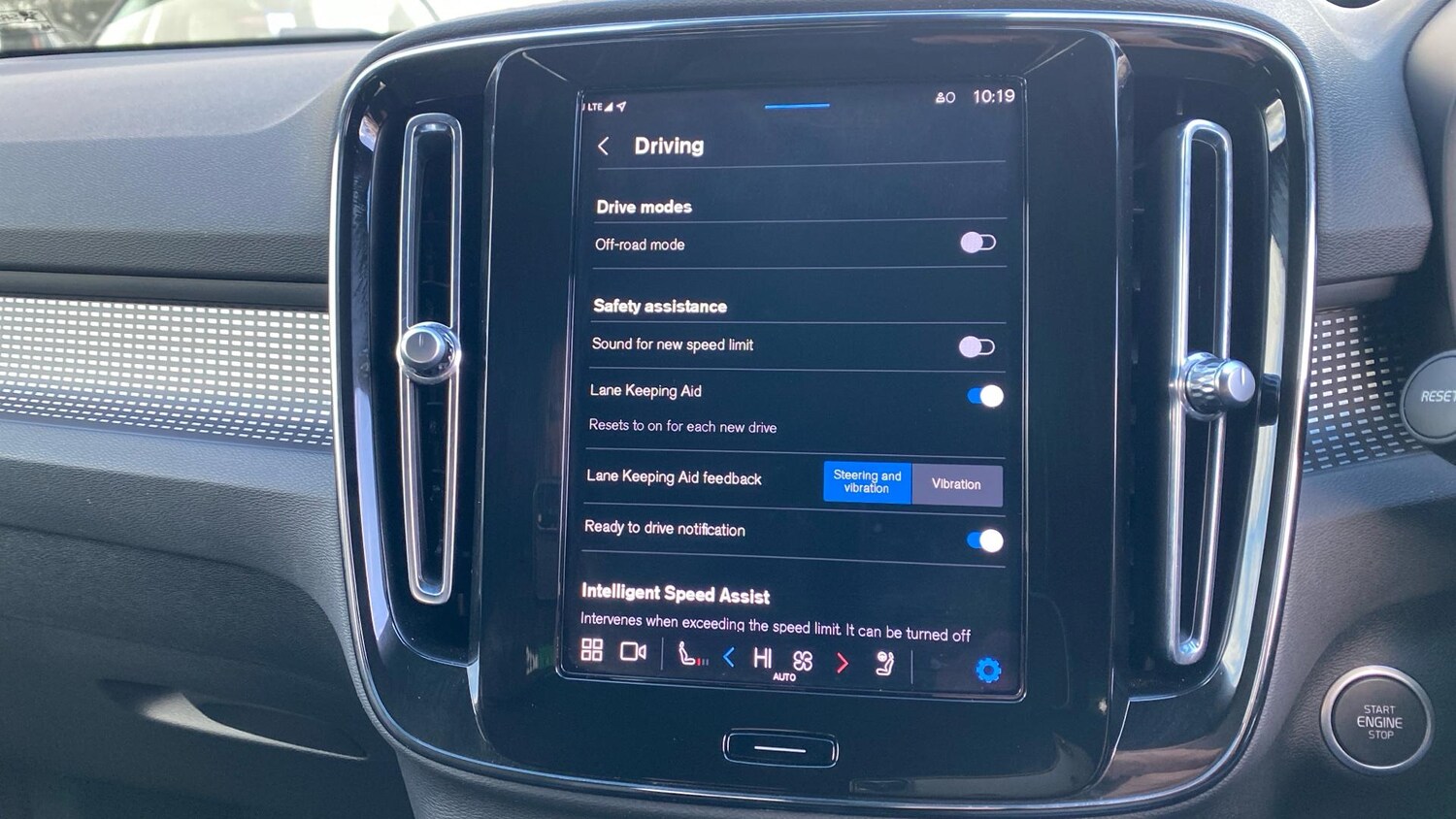 Used Volvo XC40 2024 for sale - 76886849: Photo 36