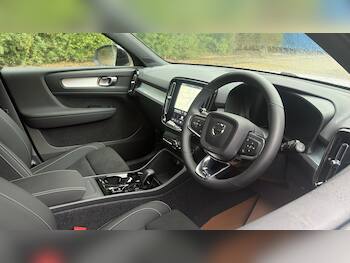 Used Volvo XC40 2026 for sale - 79874186: Photo