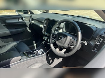 Used Volvo XC40 2025 for sale - 78704778: Photo