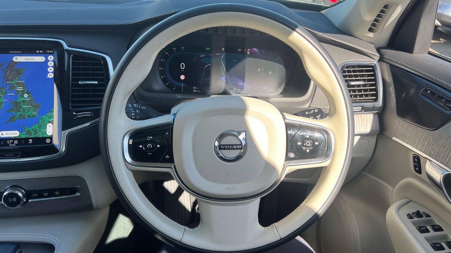 Used Volvo XC90 2026 for sale - 77940654: Photo 31