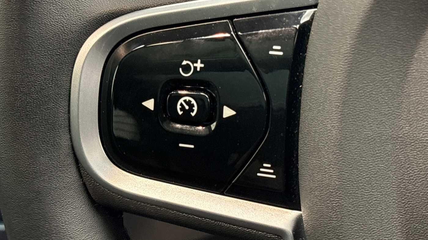 Used Volvo XC60 for sale - 77852724: Photo 13