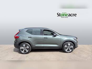 Used Volvo XC40 2026 for sale - 79873836: Photo