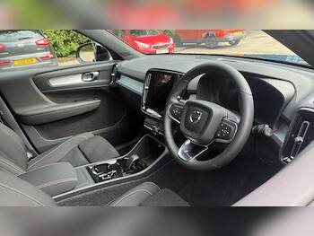 Used Volvo XC40 2026 for sale - 79873836: Photo