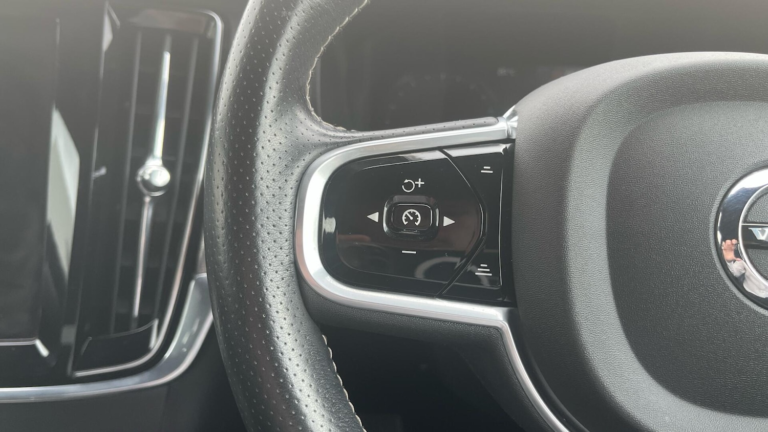 Used Volvo V90 2017 for sale - 76099302: Photo 54