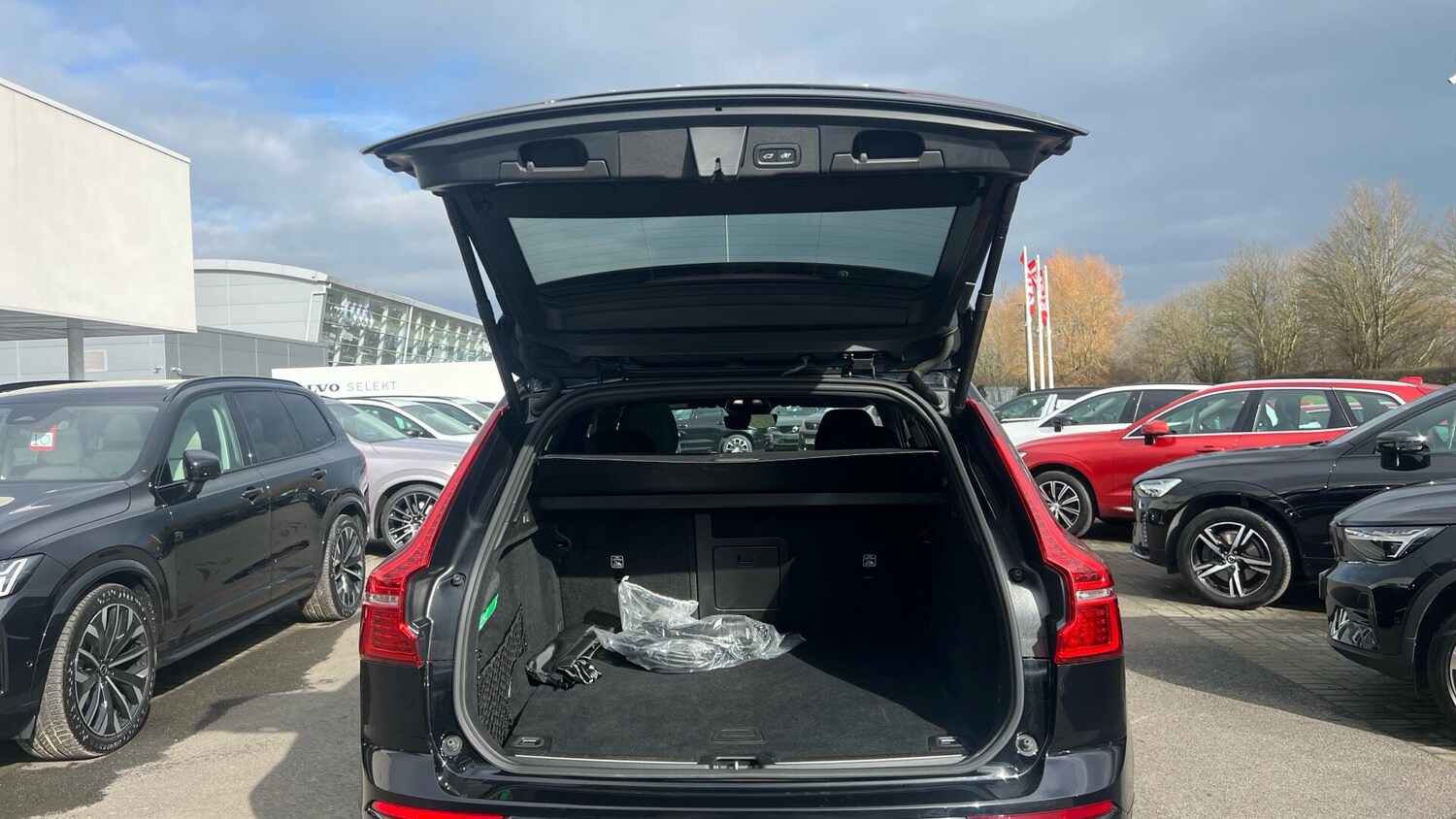 Used Volvo XC60 for sale - 77683876: Photo 13