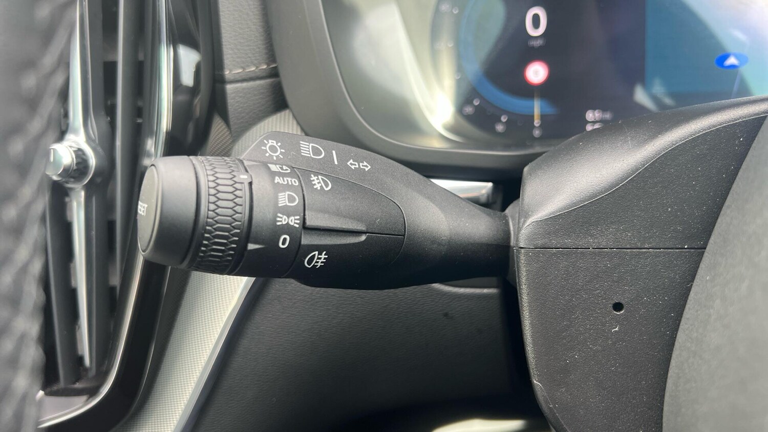 Used Volvo XC60 for sale - 77683876: Photo 19