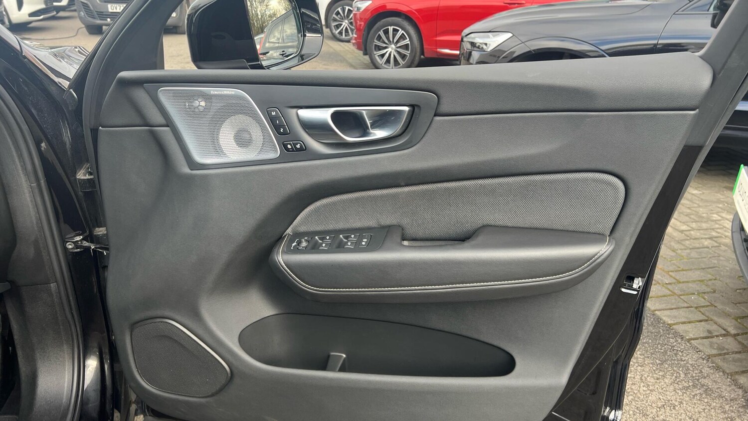 Used Volvo XC60 for sale - 77683876: Photo 28