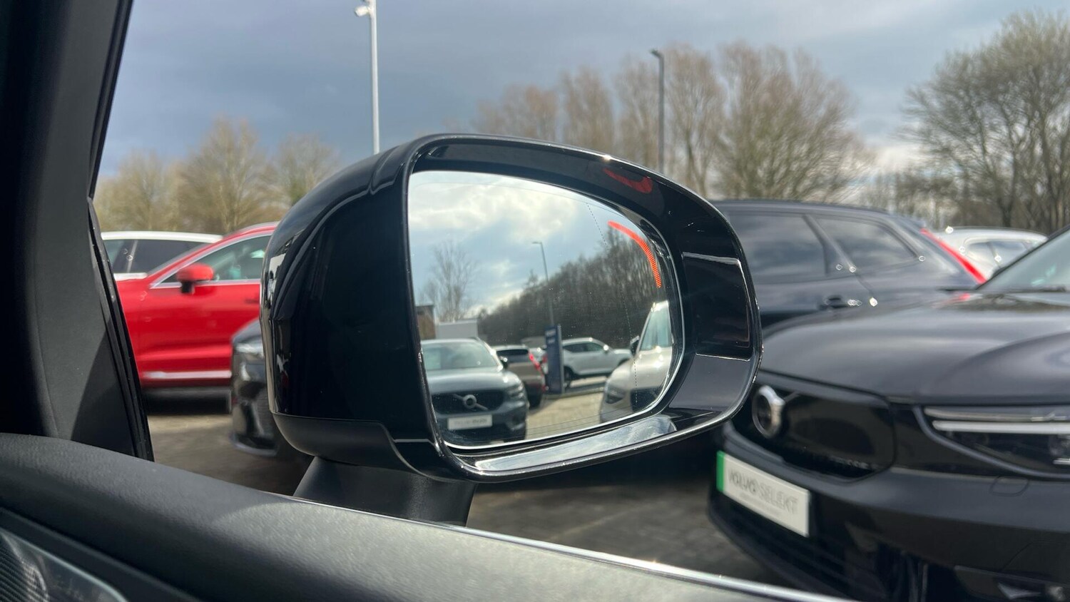 Used Volvo XC60 for sale - 77683876: Photo 31