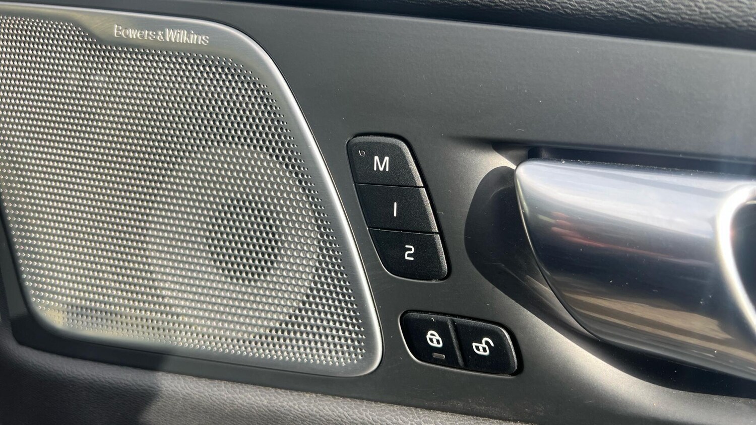 Used Volvo XC60 for sale - 77683876: Photo 35